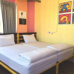 Saphaipae Hostel Бангкок комната для гостей фото 2