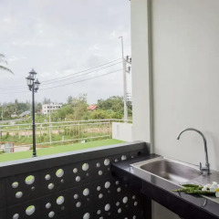 Отель Journey Residence Phuket балкон