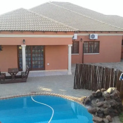 Отель Skyhawk Guesthouse Ботсвана, Габороне - отзывы, цены и фото номеров - забронировать отель Skyhawk Guesthouse онлайн