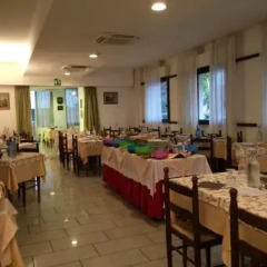 Hotel Luana питание