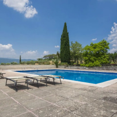 Отель Locazione Turistica Poggio Patrignone Ареццо бассейн
