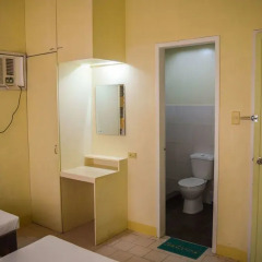 Отель Ponce Suites Gallery Hotel Филиппины, Давао - отзывы, цены и фото номеров - забронировать отель Ponce Suites Gallery Hotel онлайн ванная