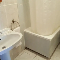 Отель Hostal Parisien Испания, Барселона - отзывы, цены и фото номеров - забронировать отель Hostal Parisien онлайн ванная