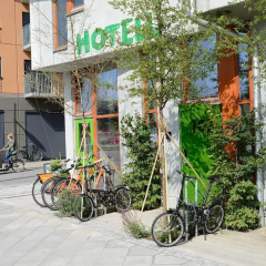 Отель Ohboy Hotell Швеция, Мальме - отзывы, цены и фото номеров - забронировать отель Ohboy Hotell онлайн спортивное сооружение