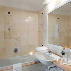 Отель Hostellerie Du Cheval Blanc Аоста спа