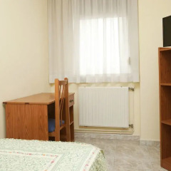 Отель Hostal Roma Испания, Ла-Корунья - отзывы, цены и фото номеров - забронировать отель Hostal Roma онлайн удобства в номере фото 2