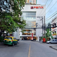 Отель Le Fenix Sukhumvit городской автобус