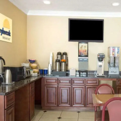 Отель Days Inn by Wyndham Washington DC/Gateway США, Вашингтон - отзывы, цены и фото номеров - забронировать отель Days Inn by Wyndham Washington DC/Gateway онлайн питание фото 2