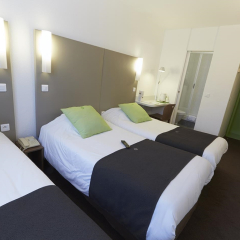 Hotel Campanile Nice Centre - Acropolis сейф в номере