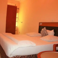 Carlcon Hotel Калабар комната для гостей
