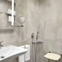 Отель TRYP by Wyndham Istanbul Taksim ванная фото 2