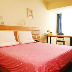 Отель Home Inn комната для гостей