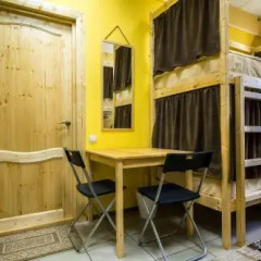 Honey Hostel балкон