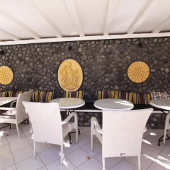 Отель Atalos Suites