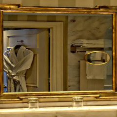 Stanhope Hotel Brussels by Thon Hotels сейф в номере