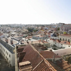 Апартаменты Lisbon Inside Connect — Santa Catarina 26 Apartments балкон