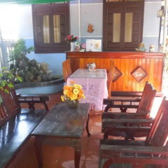 Отель Milk Fruit Homestay Хойан гостиничный бар