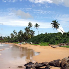 Отель Seven Nights Resort пляж