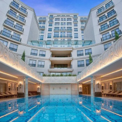 Отель Cvk Park Prestige Suites бассейн