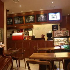 Yuwon Hotel гостиничный бар