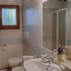 Отель Agriturismo Fattoria La Prugnola Монтескудаио ванная