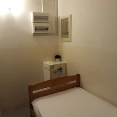 Отель Blanc Inn сейф в номере