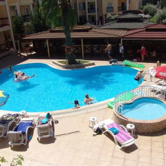 Апартаменты Club Amaris Apartment бассейн