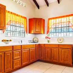 Отель Eco Bay Guesthouse в номере