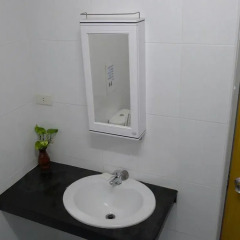 Апартаменты Metro Apartments ванная