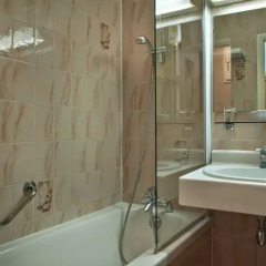 Отель Murat Hotel Франция, Париж - 4 отзыва об отеле, цены и фото номеров - забронировать отель Murat Hotel онлайн ванная фото 2