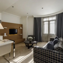 Отель Taksim 15 Suites комната для гостей фото 2