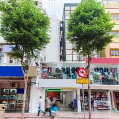 Отель Zen Rooms Basic Pasar Seni Малайзия, Куала-Лумпур - отзывы, цены и фото номеров - забронировать отель Zen Rooms Basic Pasar Seni онлайн бассейн
