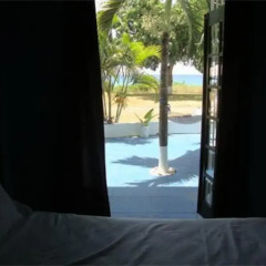 Отель By The Sea Vacation Home And Villa комната для гостей фото 3