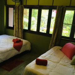 Отель Shanti Lodge Bangkok комната для гостей фото 2