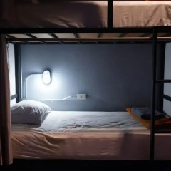 Shayne Hostel Бангкок комната для гостей фото 4