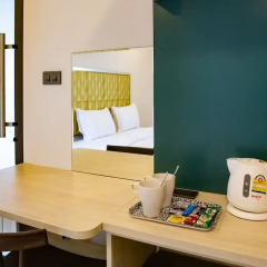 Rich8 Hostel Бангкок удобства в номере