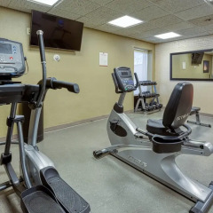 Отель Drury Inn & Suites Atlanta Morrow фитнесс-зал фото 2