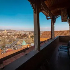 Отель Tbilisi Friendly Hostel Грузия, Тбилиси - отзывы, цены и фото номеров - забронировать отель Tbilisi Friendly Hostel онлайн бассейн