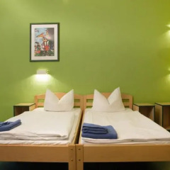 Отель HappyGoLucky Hotel & Hostel Schöneberg Германия, Берлин - отзывы, цены и фото номеров - забронировать отель HappyGoLucky Hotel & Hostel Schöneberg онлайн сейф в номере