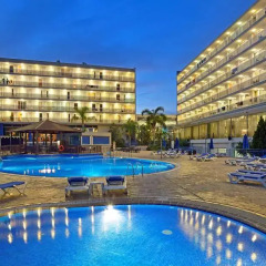 Отель Sol Costa Daurada Salou бассейн фото 3