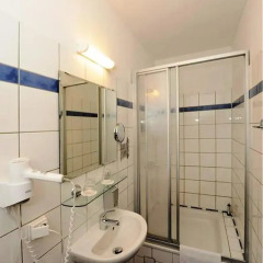 City Hotel am Kurfürstendamm ванная