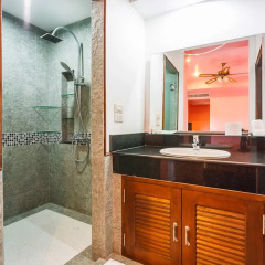 Отель Pailin Villa Phuket ванная