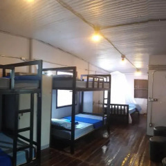 Monkey Cave - Hostel Бангкок комната для гостей фото 3