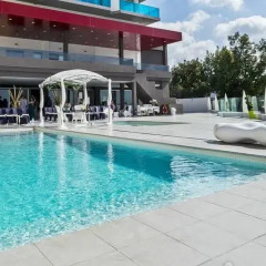 Апартаменты AxelBeach Ibiza Suites Apartments Spa and Beach Club - Adults Only бассейн фото 3