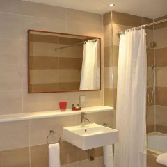 Отель Dreamhouse Apartments Edinburgh West End Великобритания, Эдинбург - отзывы, цены и фото номеров - забронировать отель Dreamhouse Apartments Edinburgh West End онлайн ванная фото 2