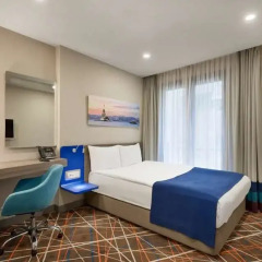 Отель TRYP by Wyndham Istanbul Taksim комната для гостей фото 5