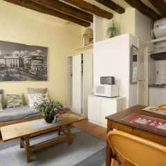 Отель Lovely and Typical 1 bedroom комната для гостей