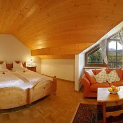 Hotel Ansitz Rungghof Аппиано-сулла-Страда-дель-Вино комната для гостей фото 4