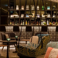 Отель Motel One Barcelona Ciutadella Барселона гостиничный бар