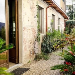 Отель Luxury Eclectic Loft - Santa Croce вид на фасад